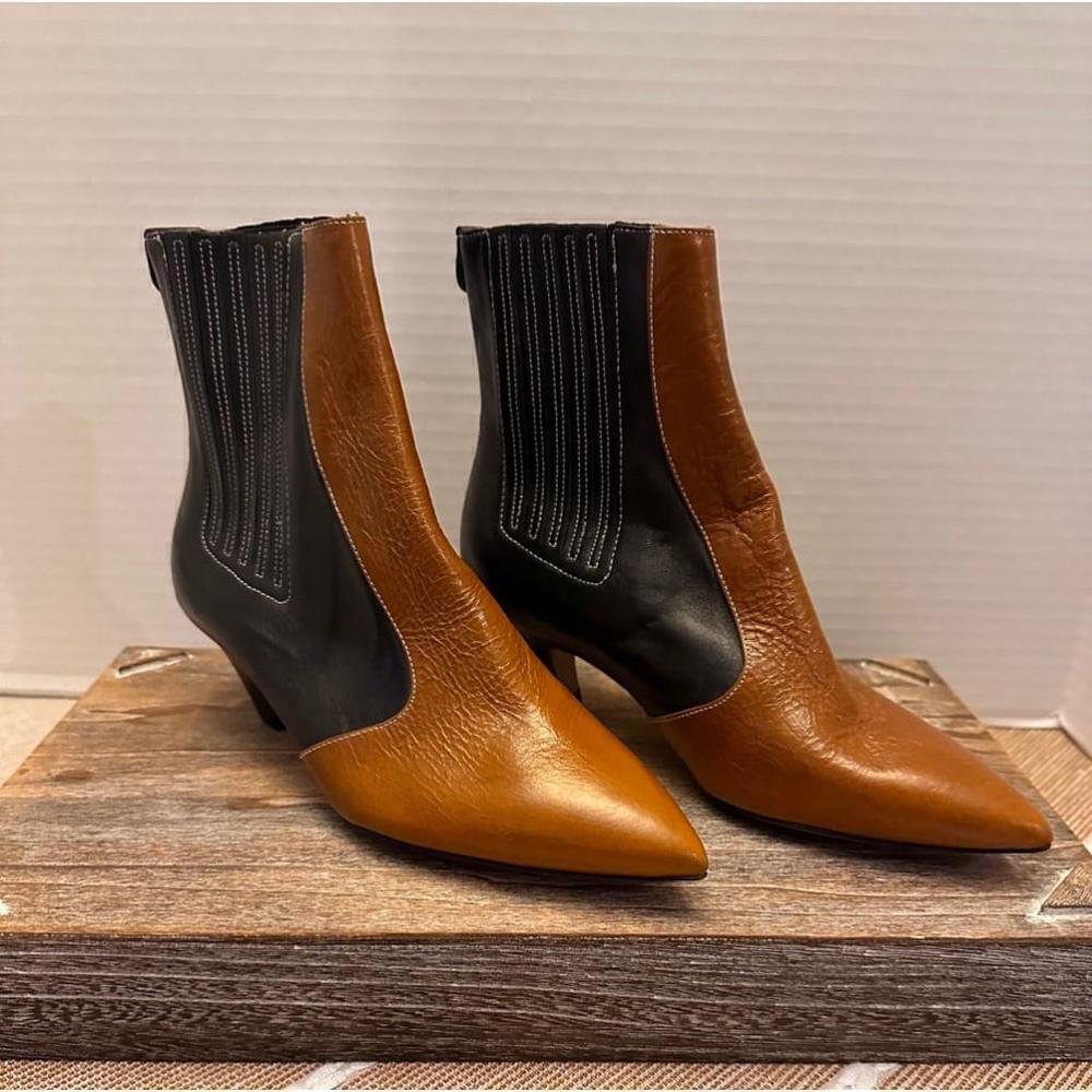 Labucq two toned boots / size 35